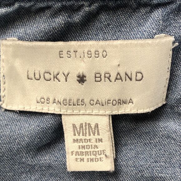 Lucky Brand Women’s Denim Button-Down Shirt Pockets Size Medium - Picture 3 of 15